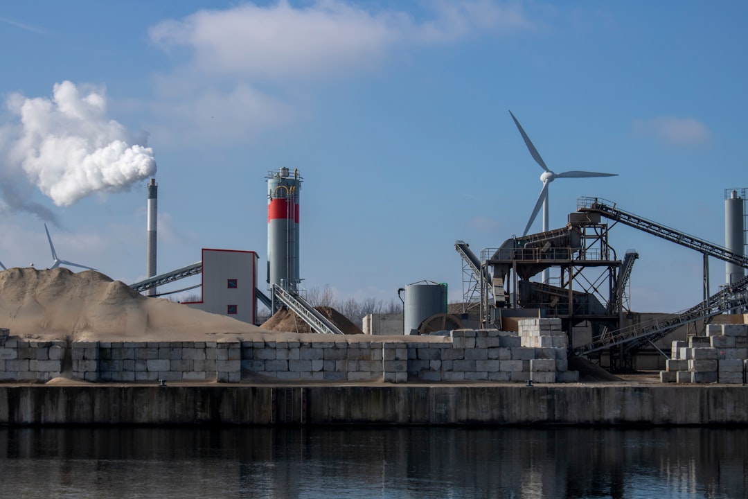 Нитроусный газ (N2O): свойства, применение и влияние на окружающую среду